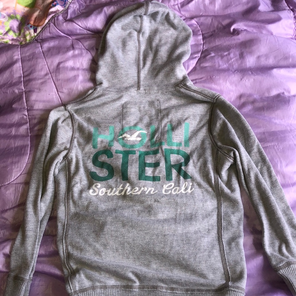 sweatshirt - Picture 3 of 3